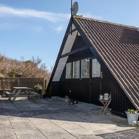 Awesome In With 4 Bedrooms And Internet