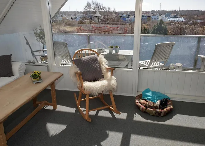 Awesome In With 4 Bedrooms And Internet