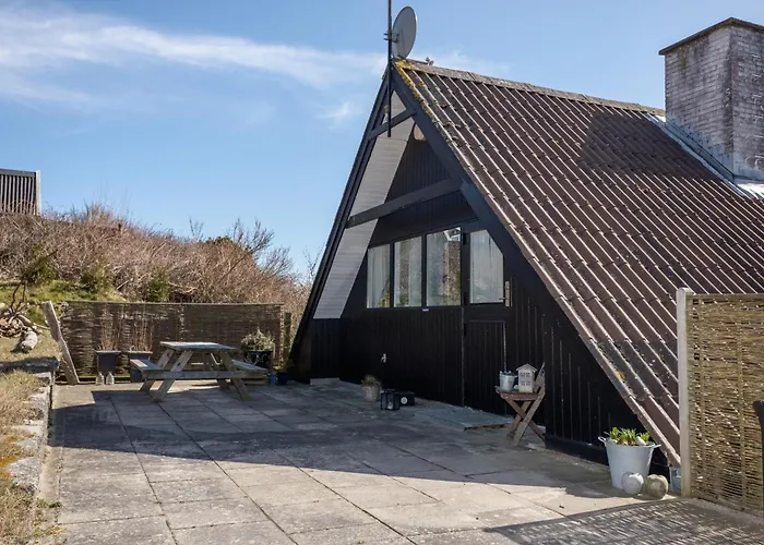 Awesome In With 4 Bedrooms And Internet